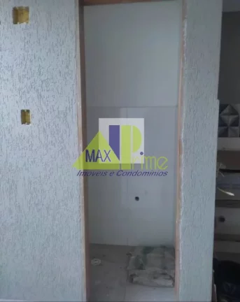 Imagem Imperdível: Casa à venda em São Paulo-SP, na Cidade Patriarca! 3 quartos, 1 suíte, 2 salas, 4 banheiros, 4 vagas de garagem, 170m². Próximo ao metrô Patriarca.
