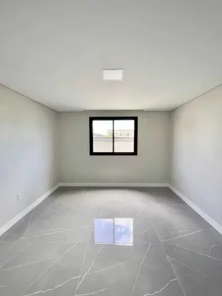 Imagem Casa em condomínio com 4 dormitórios sendo 3 suítes e 4 vagas - Camboriú/SC