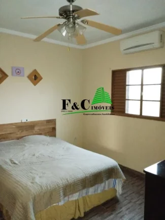 Imagem Casa para Venda em Araras, Jardim Tarumã, 3 dormitórios, 1 suíte, 1 banheiro, 4 vagas