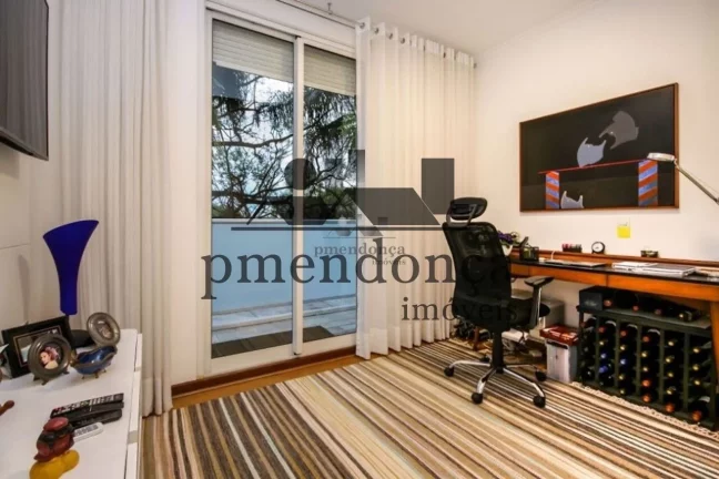 Imagem Maravilhoso Apartamento de 239m² no Alto de Pinheiros, próximo ao Parque Villa Lobos.