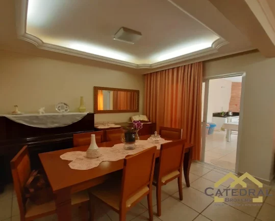 Imagem Linda casa em condomínio com 4 dormitórios à Venda - Medeiros - Jundiaí/SP