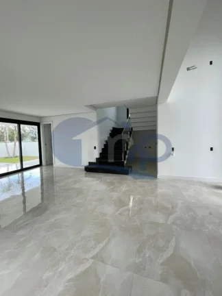 Imagem Casa á venda com 4 dormitórios no Balneário Rosa do Mar em Passo de Torres/SC