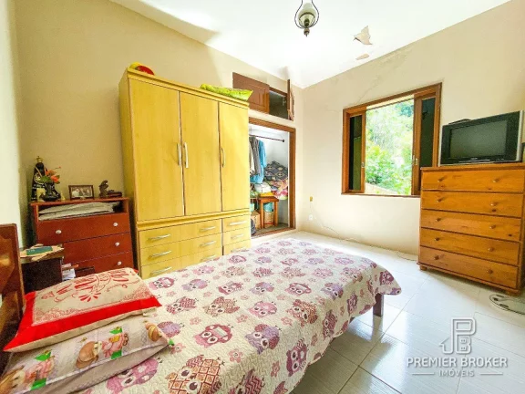 Imagem Casa à venda, 290 m² por R$ 789.900,00 - Vale do Paraíso - Teresópolis/RJ