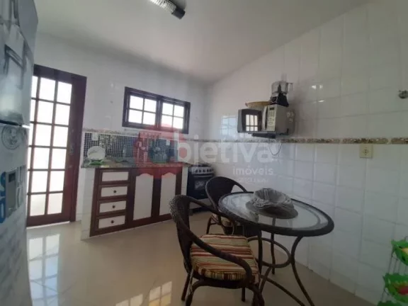 Imagem Casa com 2 dormitórios à venda, 90 m² por R$ 400.000,00 - Peró - Cabo Frio/RJ