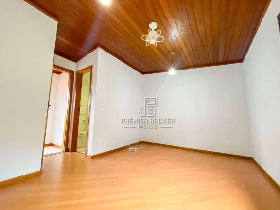 Imagem Casa à venda, 127 m² por R$ 550.000,00 - Iucas - Teresópolis/RJ