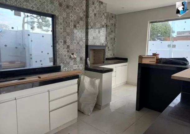 Imagem Incrível casa a venda no condomínio Riviera de Santa Cristina XIII - Paranapanema/SP.
