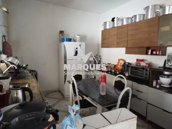 Imagem Imovel a venda com 2 casas e piscina