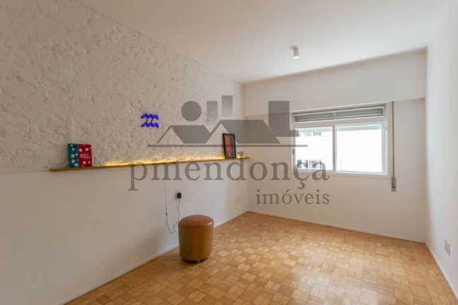 Imagem Apartamento com 181m² na Rua Itambé, 3 suítes e 2 vagas.