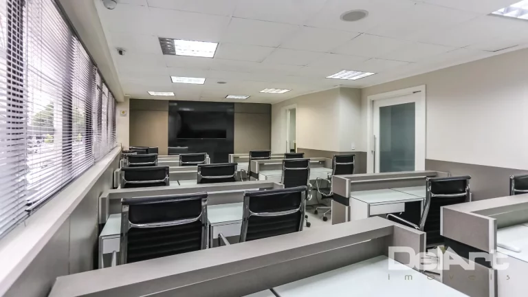 Imagem Sala/Conjunto Comercial LOCADA - 97,42m2 + 02 vagas - Edifício Curitibano Prime Center - R$ 800.000,00 - Água Verde.