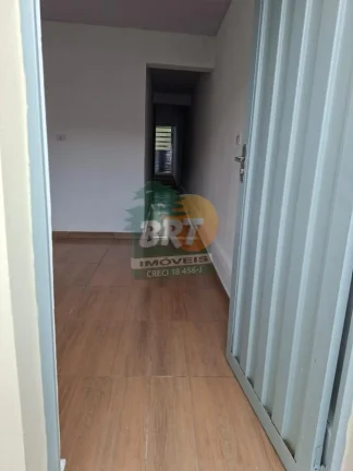Imagem Casa para Locação em São Roque, Parque IX de Julho, 1 dormitório, 1 banheiro