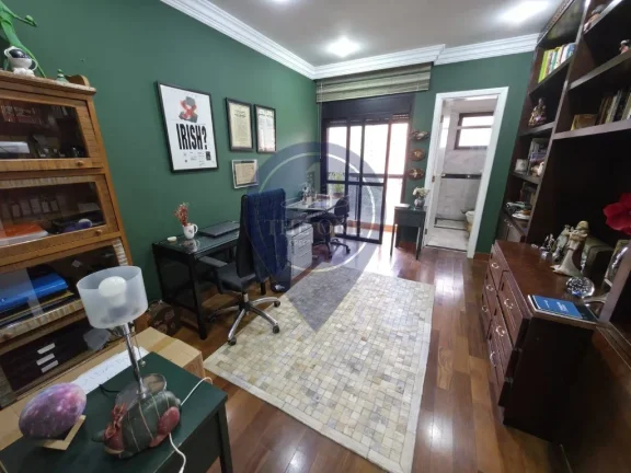 Imagem Imóvel de luxo na Vila Mariana: Apartamento de 4 suítes, 5 banheiros e 4 vagas de garagem em São Paulo-SP.