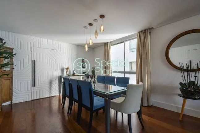Imagem Apartamento com 183m² totalmente reformado, super amplo, com muita luz natural, muito arejado em Mo...