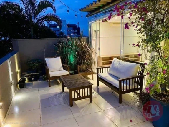 Imagem Cobertura com 3 dormitórios à venda, 160 m² por R$ 740.000,00 - São João - Porto Alegre/RS
