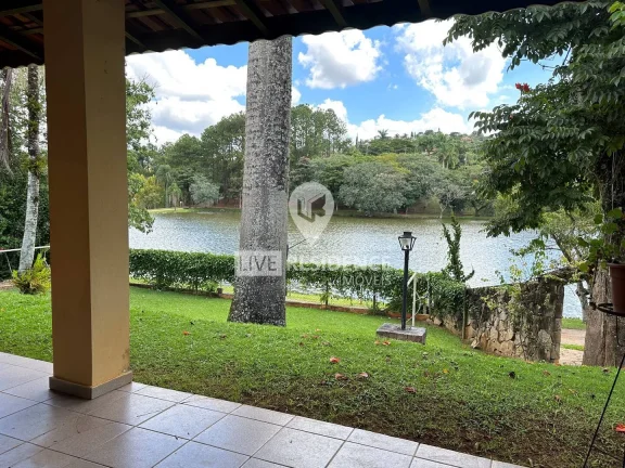 Imagem Chácara Á venda no condomínio Capela do Barreiro frente ao Lago