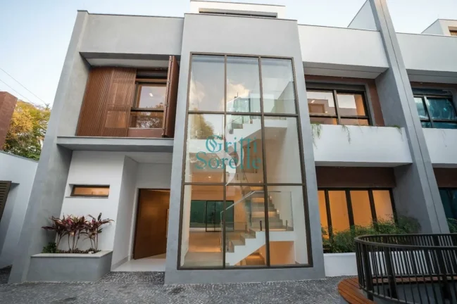 Casa de condomínio à Venda em Alto da Boa Vista - São Paulo/SP.
