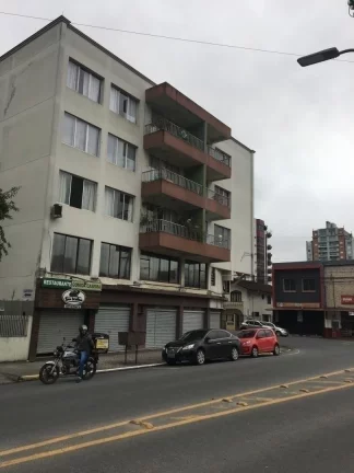 Apartamento à venda no centro de Joinville