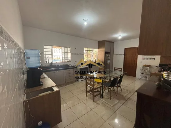 Imagem Chácara com 4 dormitórios à venda, 3366 m² por R$ 800.000,00 - Vale dos Lagos - Tatuí/SP