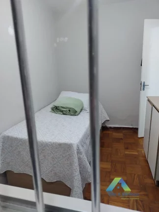 Imagem xcelente sobrado recém reformado com elétrica e hidráulica novas em localização privilegiada em área nobre na Vila das Mercês/ Zona sul