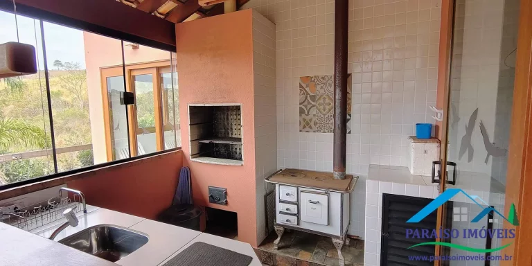 Imagem Exclusividade e Requinte: Residência de Alto Padrão em Condomínio Fechado