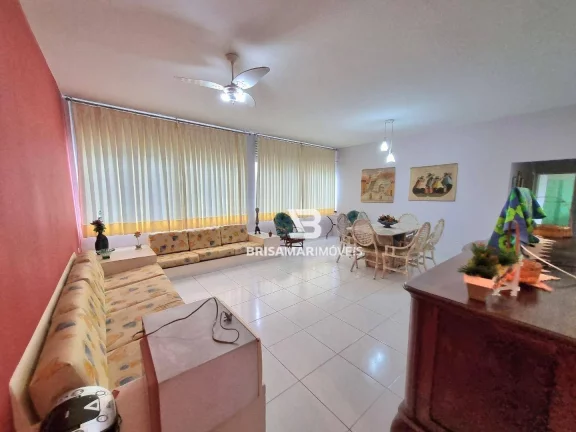 Imagem PITANGUEIRAS- UMA QUADRA DA PRAIA , LOCALIZAÇÃO ESPETACULAR , GARAGEM .