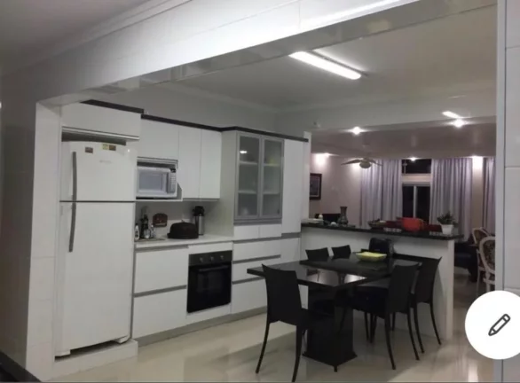 Imagem APARTAMENTO COM 4 DORMITÓRIOS À VENDA, 180 M² - PITANGUEIRAS - GUARUJÁ/SP