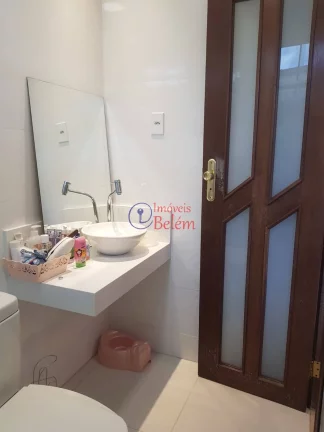 Imagem Casa para venda no condomínio Jardim Itororó com 3 suítes