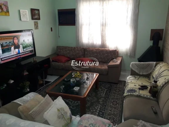 Imagem Casa 3 dormitórios à venda Centro Santa Maria/RS