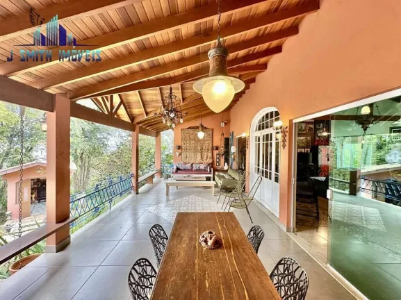 Imagem Casa Térrea, rústica e única! Terreno 1.754m². 3 Dorms. + Suíte Hóspedes!