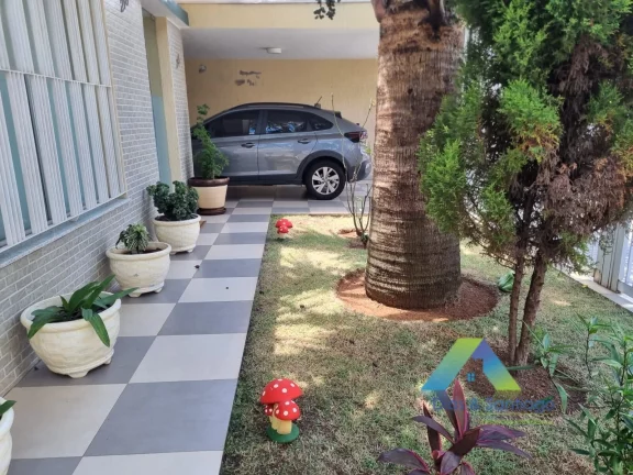 Imagem Casa de alto padrão e fino acabamento com 360m² em região privilegiada na região do Jardim da Saúde!