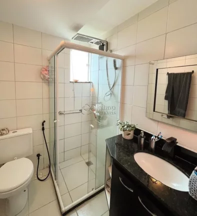 Imagem Apartamento de luxo no Centro de Macaé-RJ: 3 quartos, 3 suítes, 2 salas, 4 banheiros, 2 vagas, 120m2 de área. Venda ou locação!