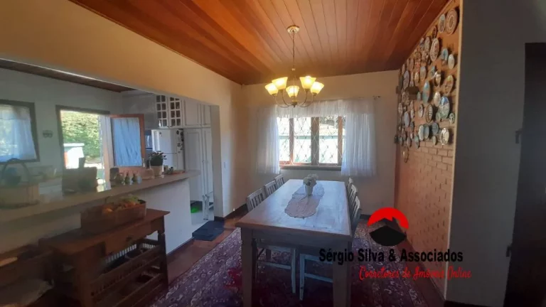 Imagem Casa a Venda em Condomínio na Região do Vale Encantado Campos do Jordão -SP