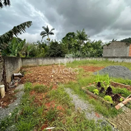 Imagem Terreno contendo 2 apartamentos | Guaramirim | Ilha da Figueira