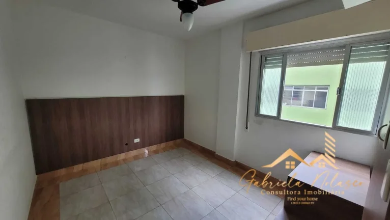 Imagem Apartamento de um dormitório prédio frente Mar