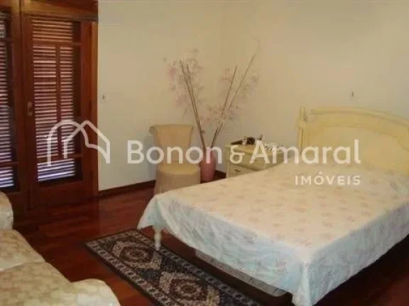 Imagem Casa de Condomínio com 554 m² e 4 Quartos