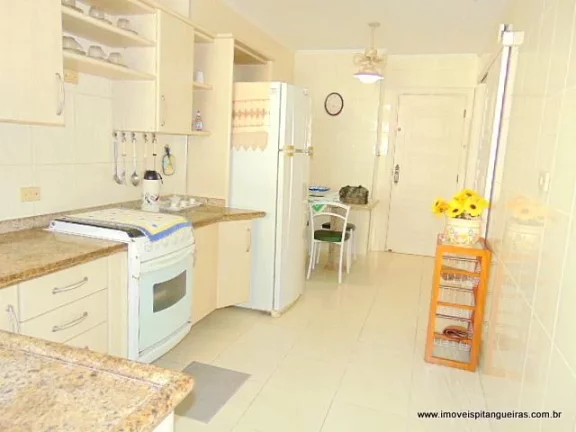 Imagem PITANGUEIRAS- UMA QUADRA DA PRAIA , LOCALIZAÇÃO ESPETACULAR , 01 VAGA DE GARAGEM NO PRÉDIO.