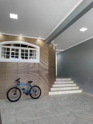 Imagem Sobrado com 3 dormitórios à venda, 205 m² por R$ 745.000,00 - Cidade Edson - Suzano/SP