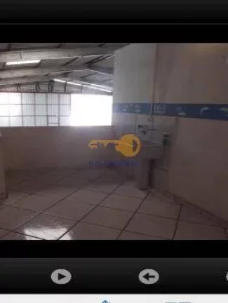 Imagem BARRACÃO COMERCIAL COM 400M² NO BAIRRO BRAGA EM SÃO JOSE DOS PINHAIS