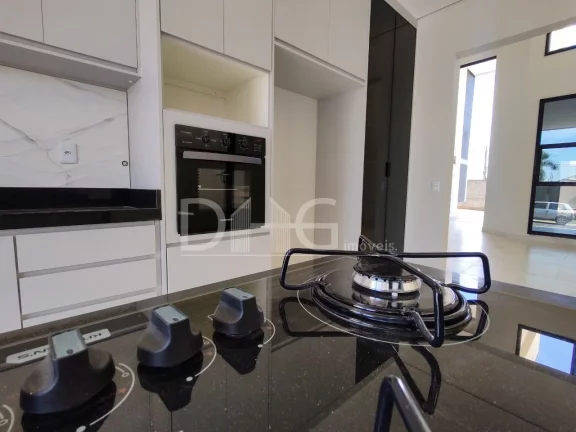 Imagem Casa à venda com 300 m² | Residencial Royal Garden | Paulínia - SP