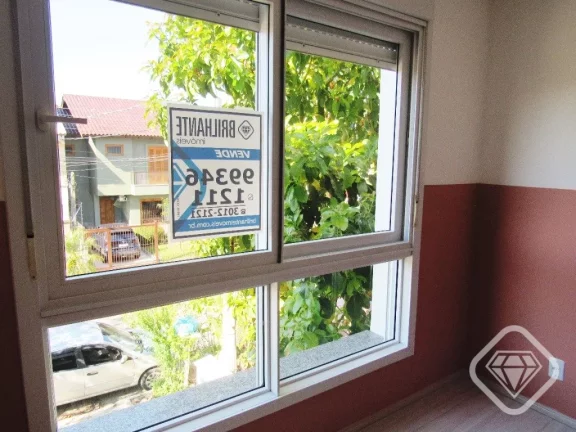 Imagem Casa charmosa e ensolarada no Jardins do Prado, com 2 suítes, pátio e churrasqueira, em um loteame...