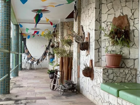 Imagem Casa à venda no bairro Coroa do Meio em rua pública - Confira detalhes!