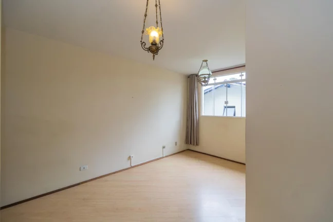 Imagem Apartamento de 3 quartos no bairro Vila Izabel