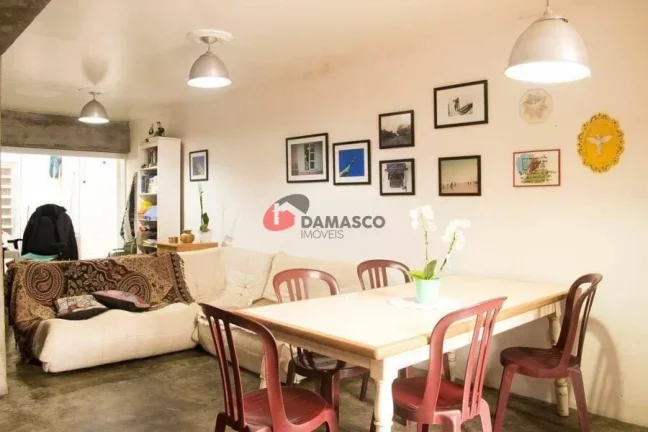 Imagem Sobrado à venda 3 Quartos, 1 Suite, 2 Vagas, 231M², Barcelona, São Caetano do Sul - SP
