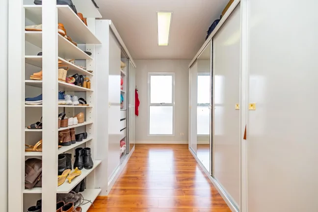 Imagem Casa 4 quartos em condomínio no São Bráz Curitiba