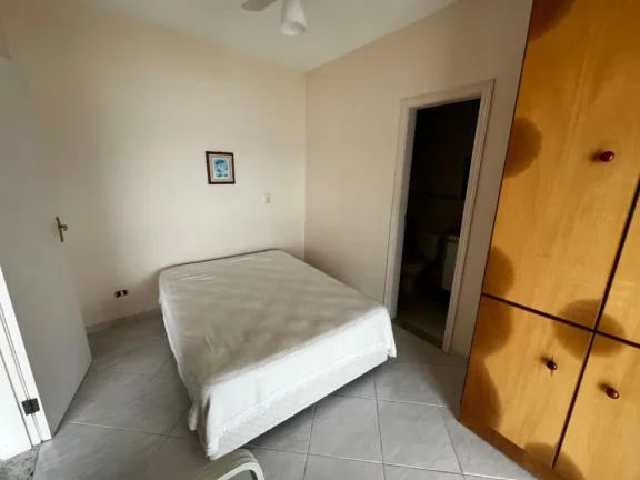 Imagem Oportunidade unica apartamento com 4 suites 3 vagas de garagens à venda frente mar Ocian.