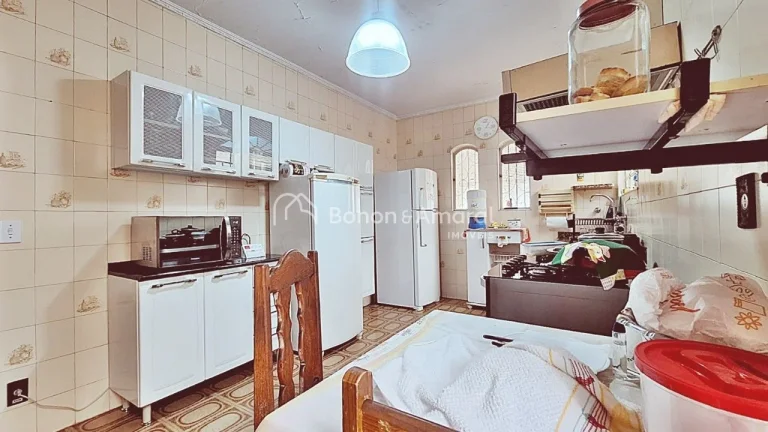 Imagem Casa a venda na Vila Nogueira em Campinas!!

Local próximo a lagoa do Taquaral, praça Arautos da P...