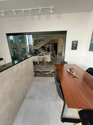 Imagem Casa 3 Dormitórios (1 suíte), 3 vagas, Portal da Serra, Urbanova.