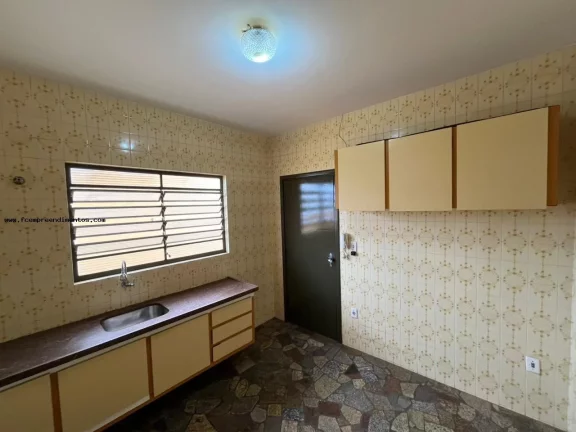 Imagem Casa para Locação em Limeira, Jardim Santa Cecília, 3 dormitórios, 2 banheiros, 2 vagas