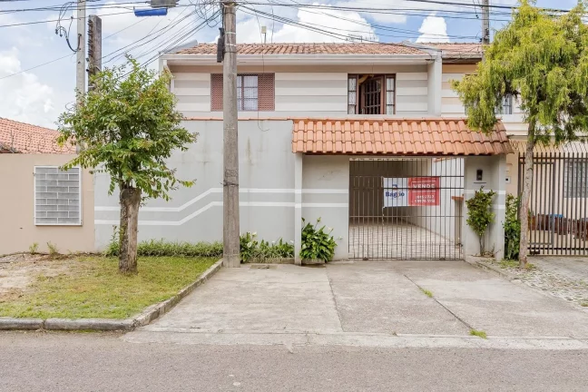 Imagem Sobrado 3 quartos no Guaíra