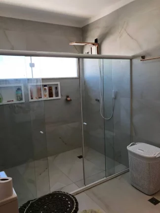 Imagem Casa à venda no Condomínio Terras Alphaville 1 - Espaçosa e Requintada