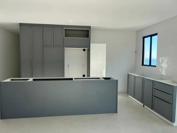 Imagem Apartamento vista mar com 3 suítes e 2 vagas de garagem em Balneário Perequê - SC